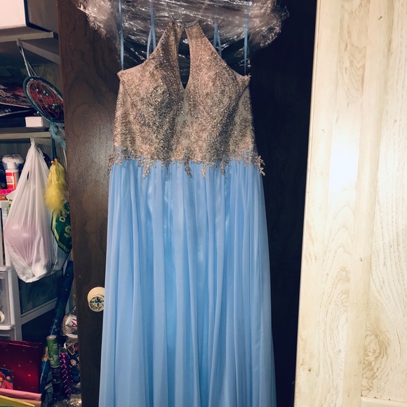 Prom/Graduation Dress - Picture 5 of 8